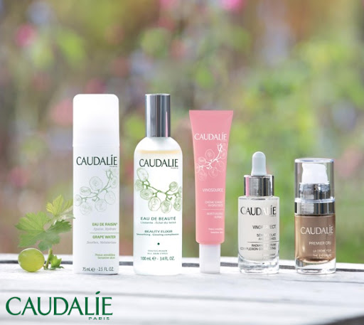 Review 2 xịt khoáng Caudalie được ưa chuộng nhất hiện nay 3