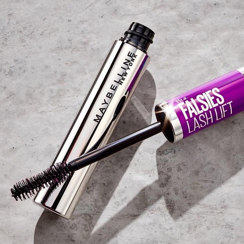 Review 5 mascara Maybelline cực hot mà các chị em không nên bỏ lỡ 2025