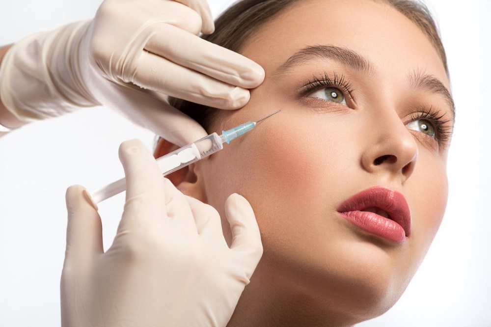 Hyaluronic acid là sự lựa chọn an toàn cho chất làm đầy mà không gây kích ứng lớn