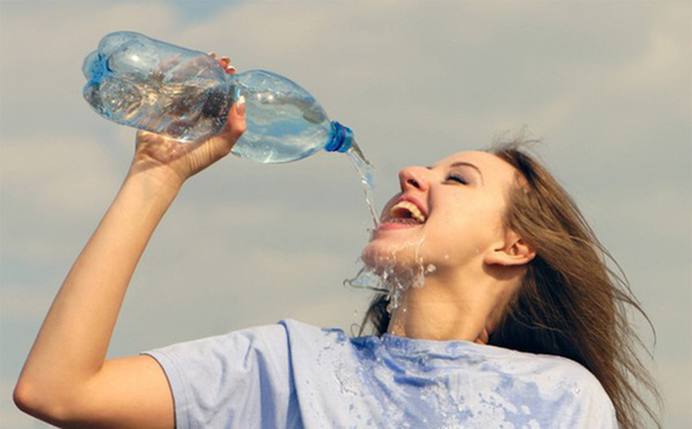Lợi ích sức khỏe của việc uống nước