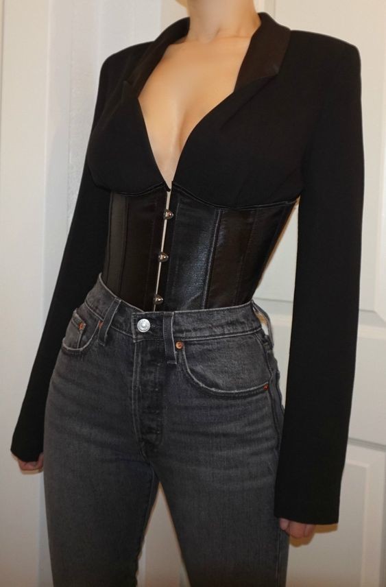 Phối đồ với corset