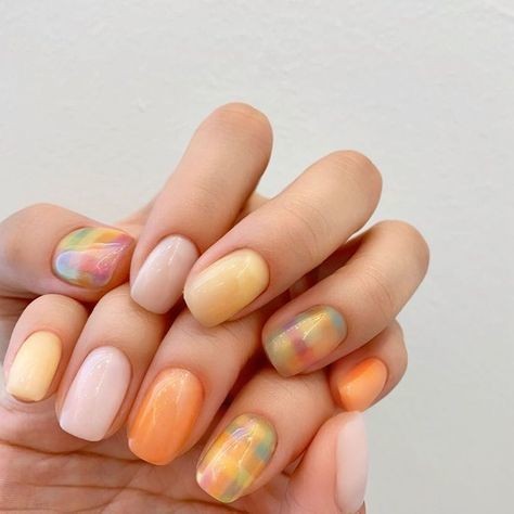 Tan chảy với 25+ ý tưởng nail với màu sắc tươi sáng 15