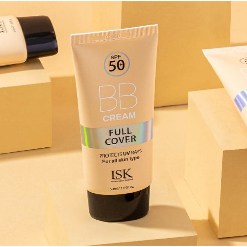 Review 6 loại kem nền BB Cream giúp lớp nền trang điểm tự nhiên 2025