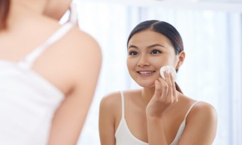 Review 5 nước hoa hồng không cồn an toàn cho mọi loại da 2025
