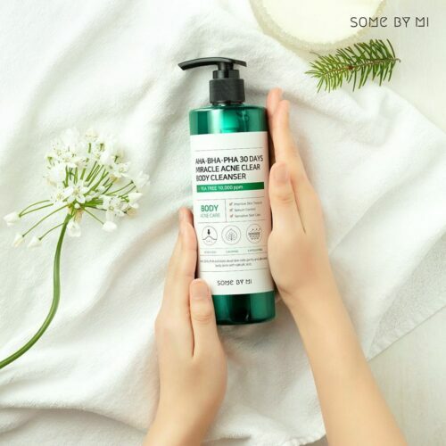 Review 10 sữa tắm trị mụn lưng khuyên dùng 2025