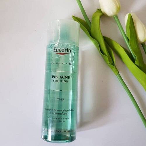 Review 2 toner Eucerin các nàng không thể bỏ lỡ 2025