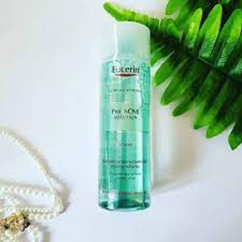 Review 2 toner Eucerin các nàng không thể bỏ lỡ 2025