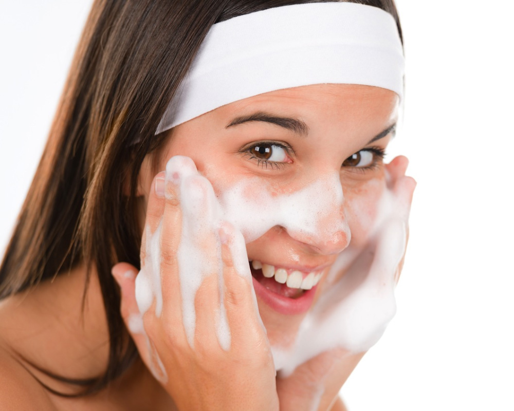 Cách sử dụng sữa rửa mặt Acnes