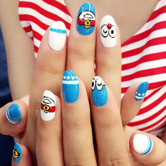 Mẫu nail doraemon 1