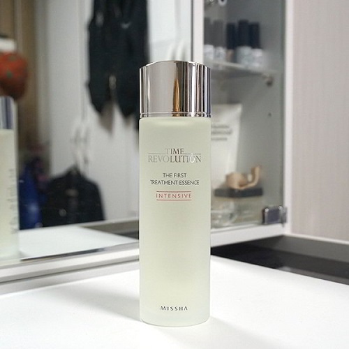 Review 7 nước thần “đánh thức vẻ đẹp” được chị em tin dùng 2025