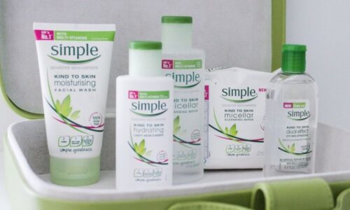 Review 6 sữa rửa mặt Simple phổ biến nhiều người dùng 2024