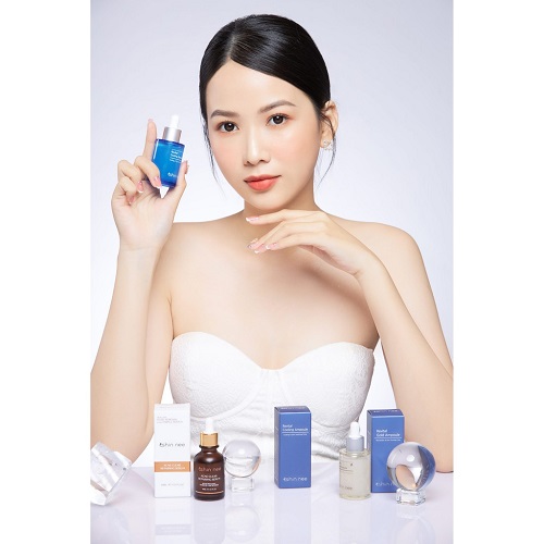 Review 11 serum trị sẹo rỗ hiệu quả nhất mọi cô nàng nên dùng