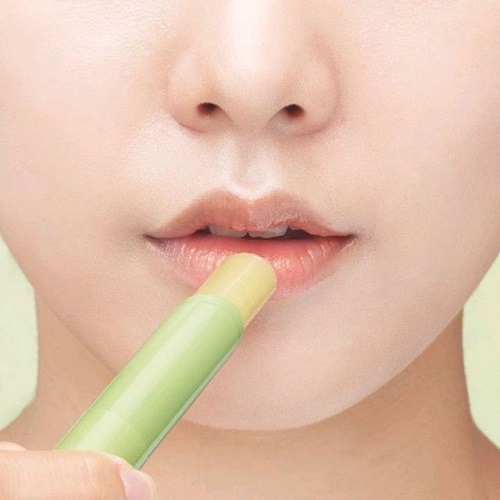 Review 6 son dưỡng trị thâm môi mà nàng nào cũng muốn sở hữu 2025