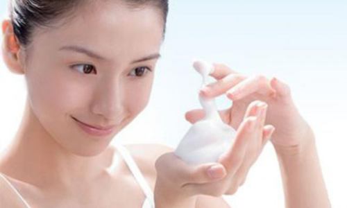 Review 8 sữa rửa mặt Hàn Quốc được ưa chuộng 2025