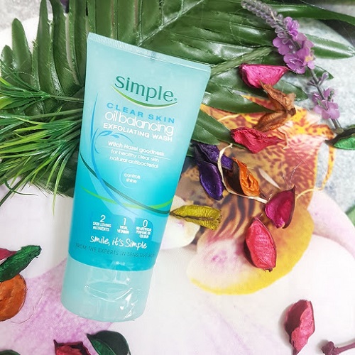 Review 6 sữa rửa mặt Simple phổ biến nhiều người dùng 2025