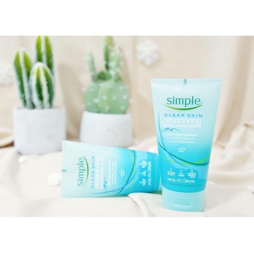 Review 6 sữa rửa mặt Simple phổ biến nhiều người dùng 2025
