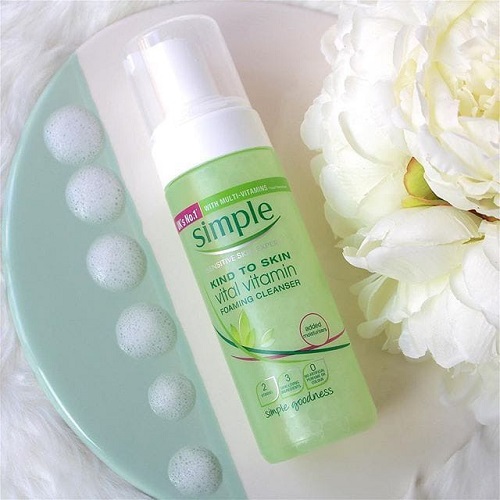 Review 6 sữa rửa mặt Simple phổ biến nhiều người dùng 2025