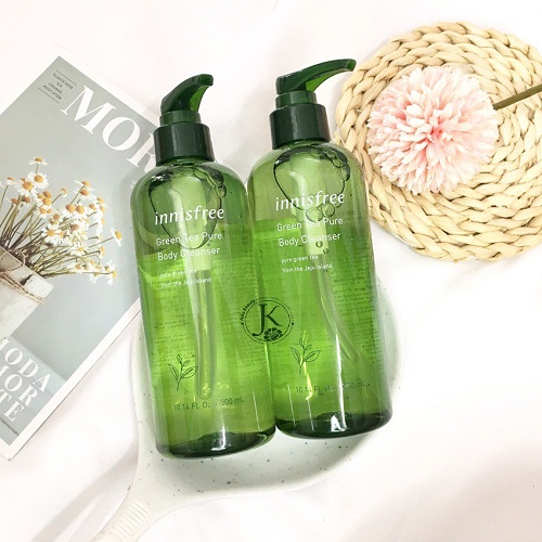 Review 10 sữa tắm trị mụn lưng khuyên dùng 2025