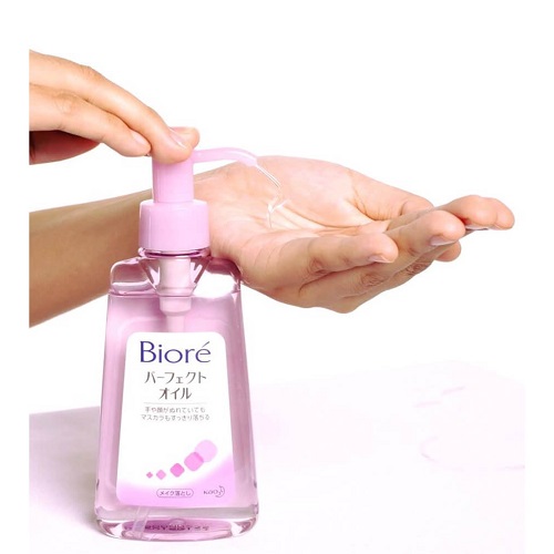 Review 4 nước tẩy trang Biore phổ biến hiện nay 2025