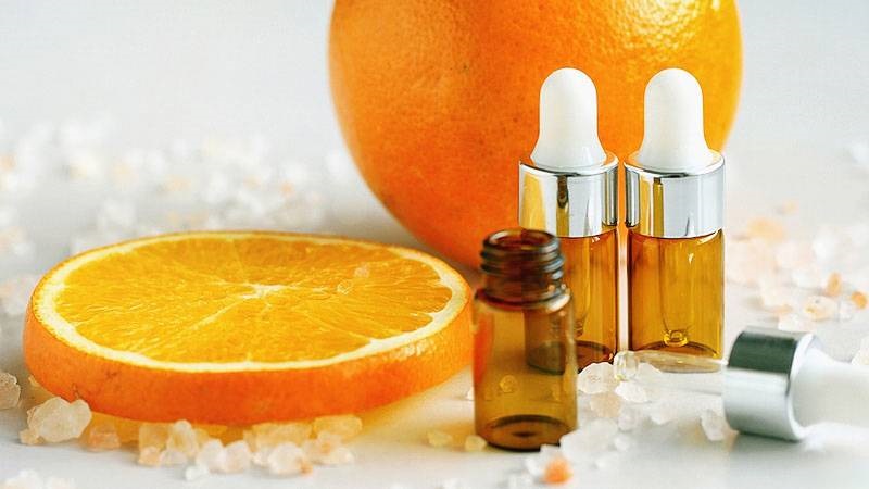 Tips dùng vitamin C và BHA cho da khô và da nhạy cảm