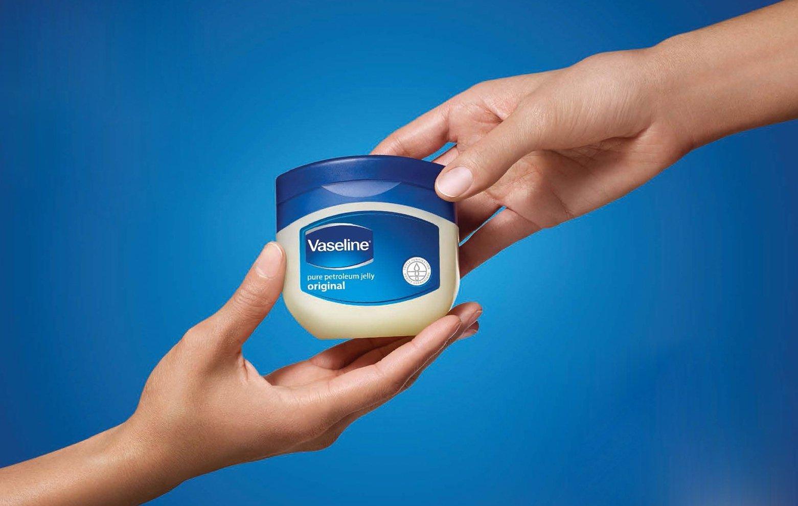 Đôi nét về thương hiệu kem dưỡng ẩm Vaseline