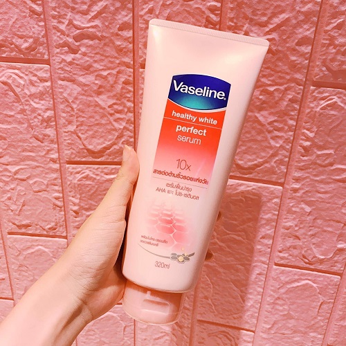 Review 3 kem dưỡng ẩm Vaseline giúp da trắng sáng