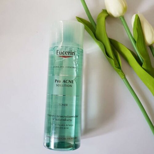 Review 5 toner trị mụn đáng đầu tư 2025