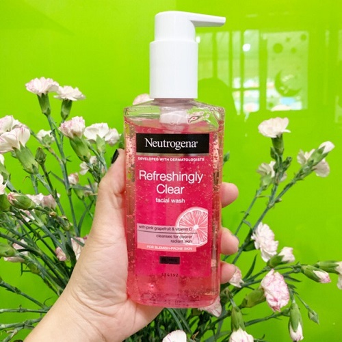 Review 5 sữa rửa mặt Neutrogena “bán chạy” nhất 2025