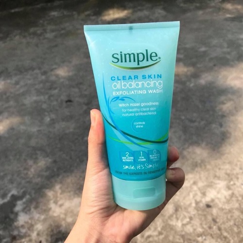 Review 2 tẩy tế bào chết Simple dịu nhẹ an toàn cho mọi loại da