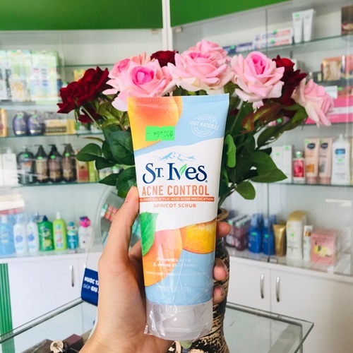 Review tẩy tế bào chết st.ives được beauty blogger đánh giá cao