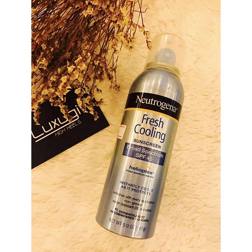 Review 2 xịt chống nắng Neutrogena nhiều người yêu thích 2025