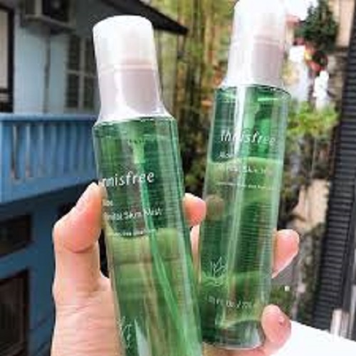 Review 4 xịt khoáng Hàn Quốc làm dịu da tức thì cho chị em 2025