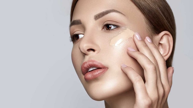 Concealer là kem che khuyết điểm