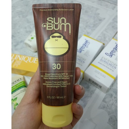 Review 8 kem chống nắng cho nam được phái mạnh lựa chọn 2025