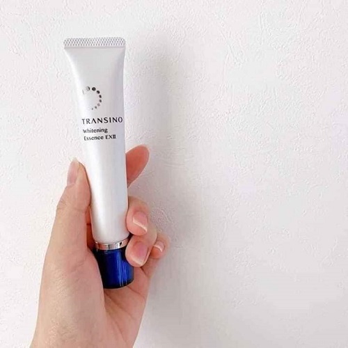 Review 12 kem trị tàn nhang được chuyên gia đánh giá cao 2025