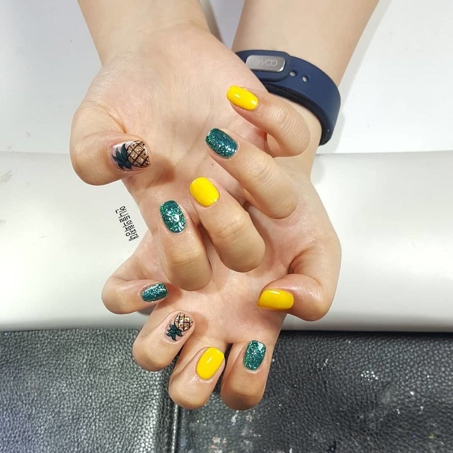 Chia sẻ 3 kiểu nail hình trái thơm siêu đáng yêu 10