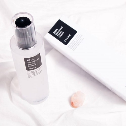 Review 7 serum trị mụn ẩn được “beauty blogger” khen ngợi 2025