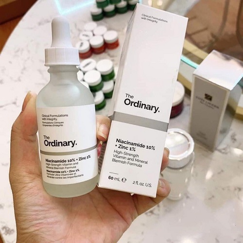 Review 7 serum trị mụn ẩn được “beauty blogger” khen ngợi 2025
