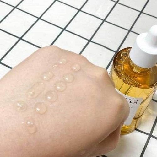 Review 7 serum trị mụn ẩn được “beauty blogger” khen ngợi 2025