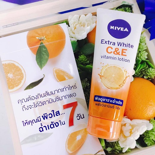 Review 7 sữa dưỡng thể chống nắng nhất định phải thử 2025