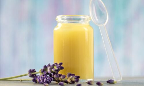 Sữa ong chúa có tác dụng gì với sức khỏe? 